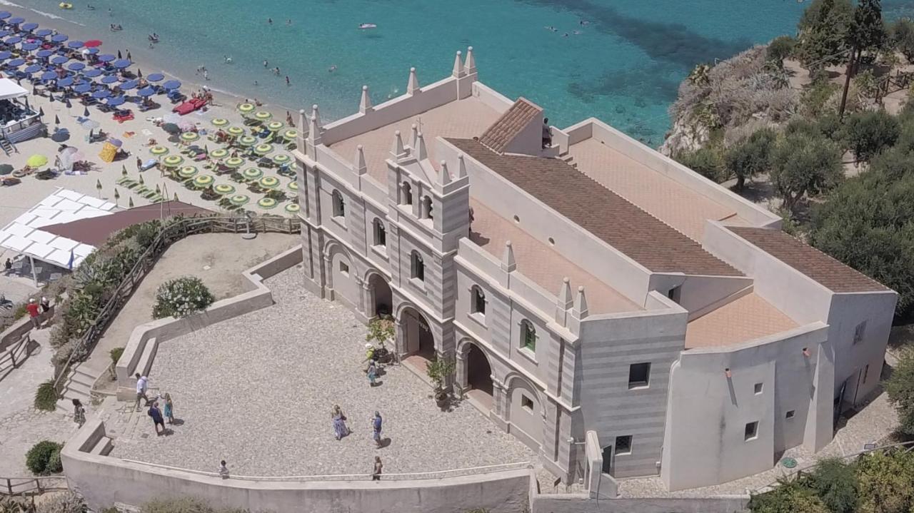 Villa Kore, Capo Vaticano Luaran gambar
