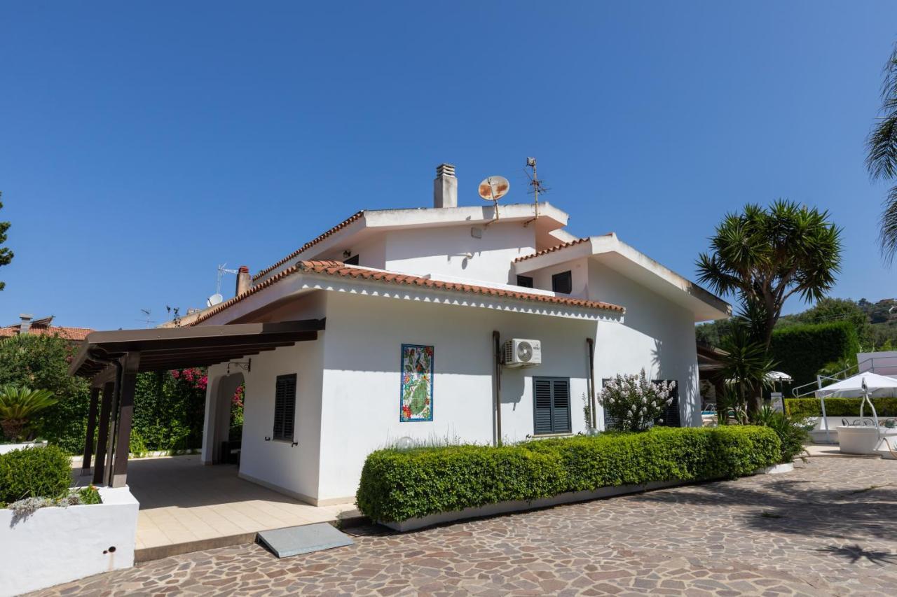 Villa Kore, Capo Vaticano Luaran gambar